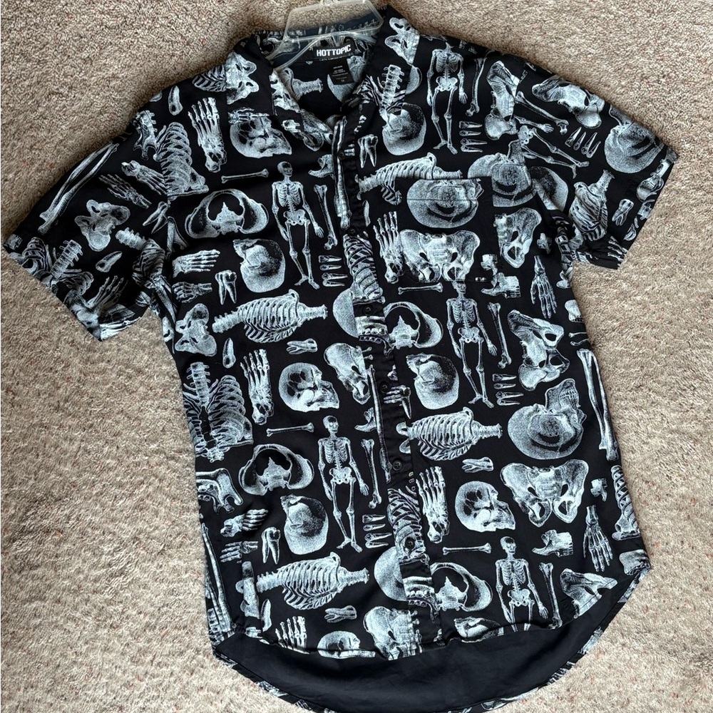 Hot Topic Black And White Skeleton Pattern Shirt - image 4